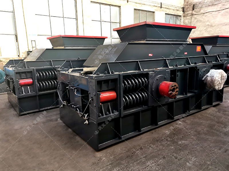 河卵石制砂機型號有哪些，對輥制砂機報價是多少？