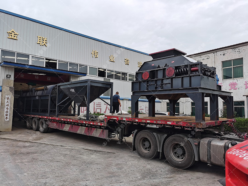 對輥破碎機(jī),滾筒篩砂機(jī),制砂生產(chǎn)線發(fā)貨圖片