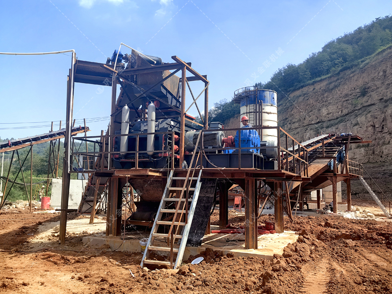 金聯(lián)機(jī)械生產(chǎn)的1510液壓對(duì)輥制砂機(jī)怎么樣？附現(xiàn)場(chǎng)案例