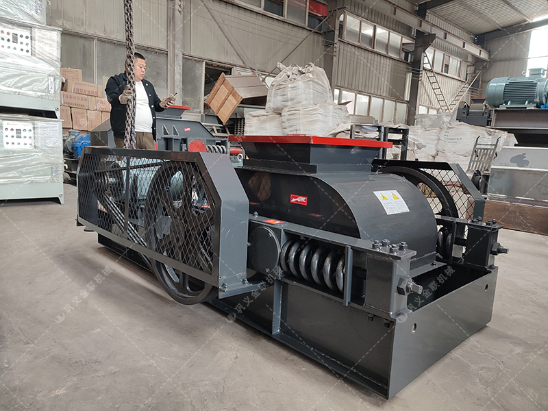 狼牙破碎機(jī)是什么設(shè)備？在哪些行業(yè)中有廣泛應(yīng)用？